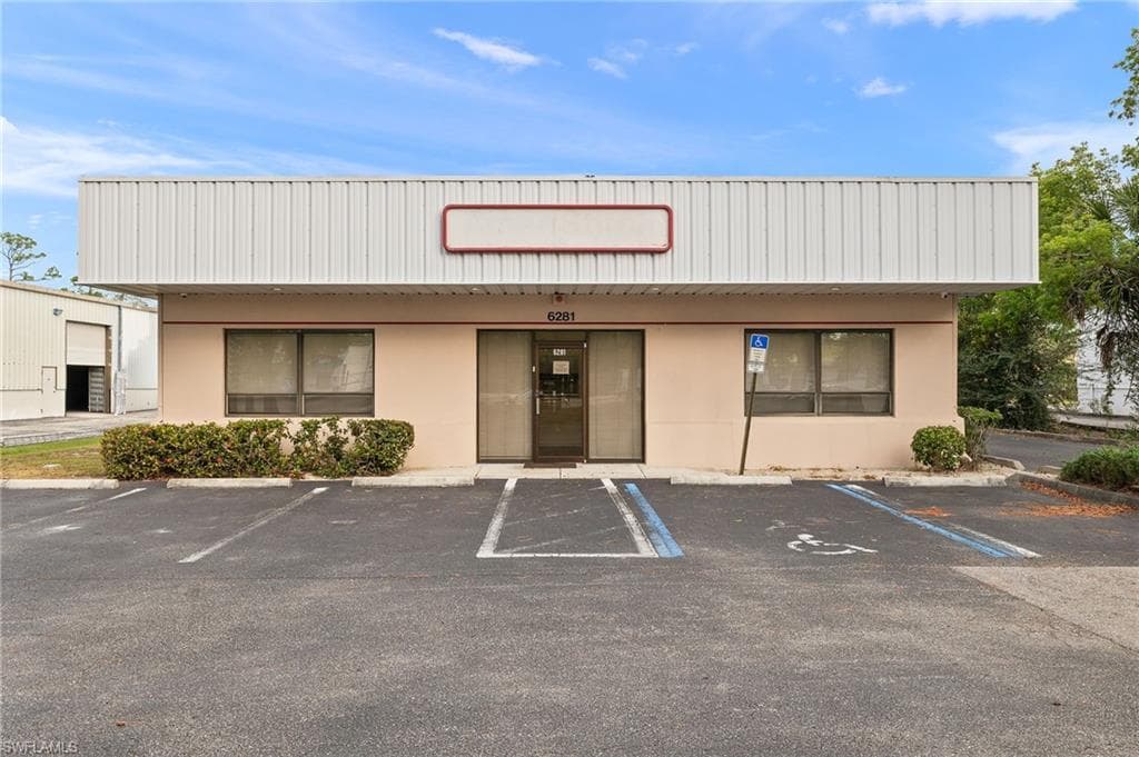 6281 METRO PLANTATION RD FORT MYERS, FL 33913
