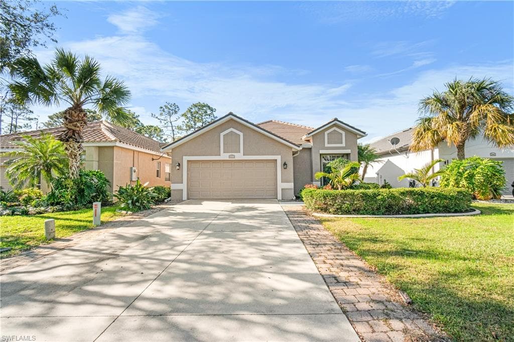 2366 Bainmar DR LEHIGH ACRES, FL 33973