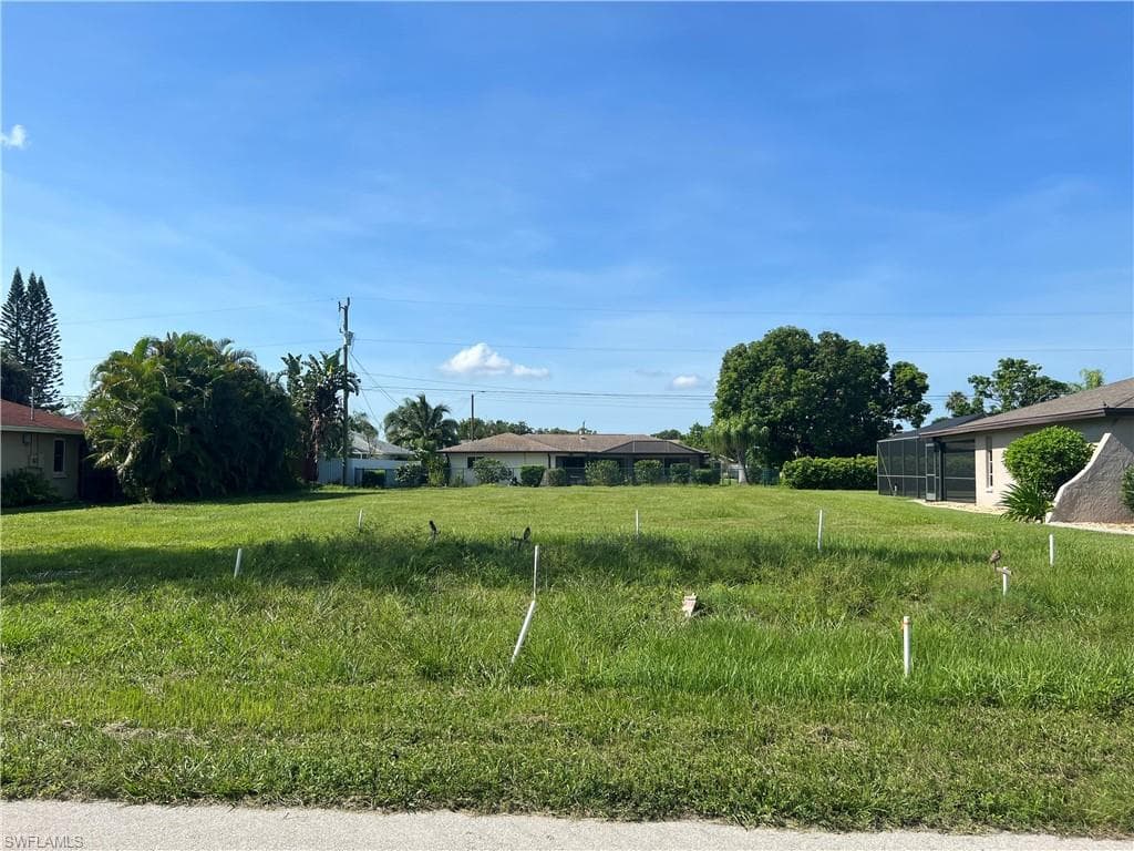 1140 SE 33rd ST CAPE CORAL, FL 33904