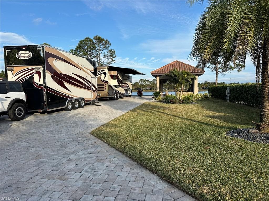 13221 Golden Palms CIR FORT MYERS, FL 33913