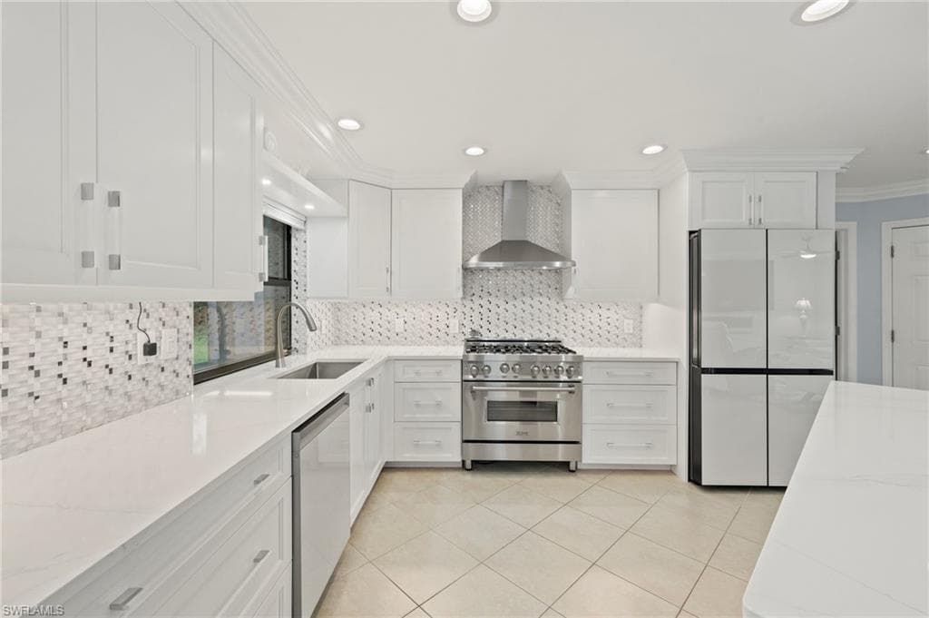 681 Astarias CIR FORT MYERS, FL 33919
