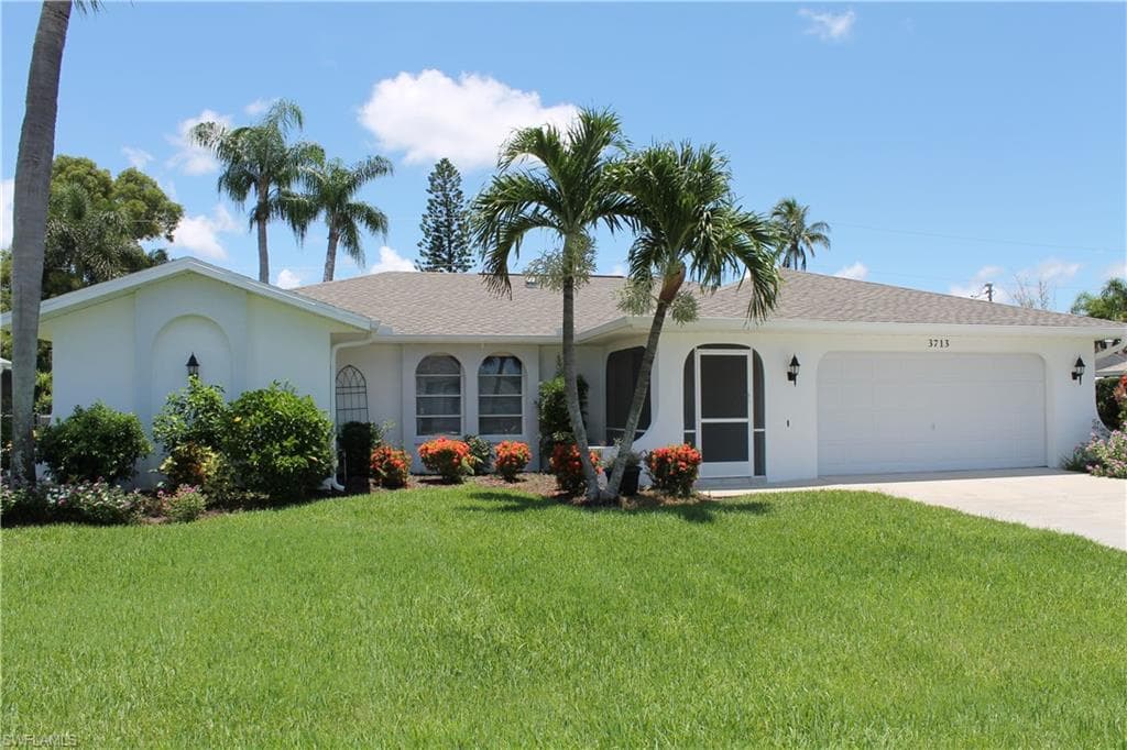3713 SE 3rd PL CAPE CORAL, FL 33904