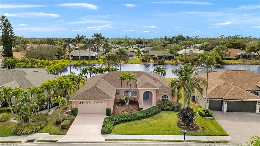 4105 Olde Meadowbrook LN ESTERO, FL 34134