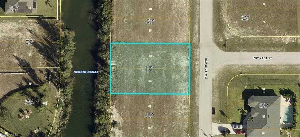 2038 17 AVE CAPE CORAL, FL 33993