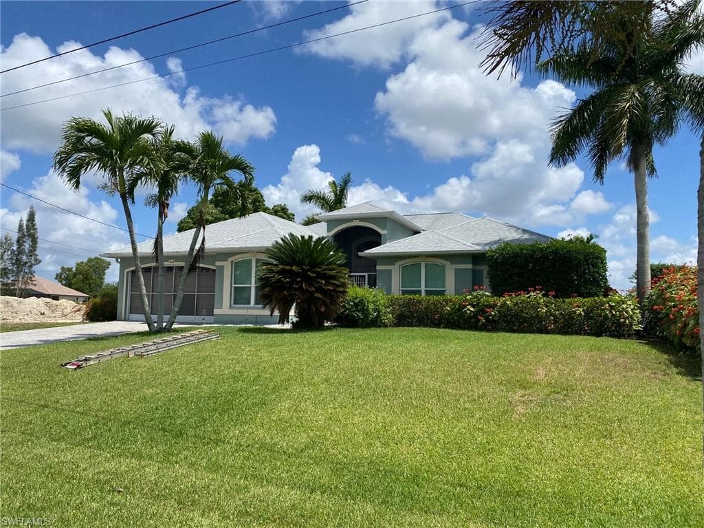 1123 SW 28th TER CAPE CORAL, FL 33914
