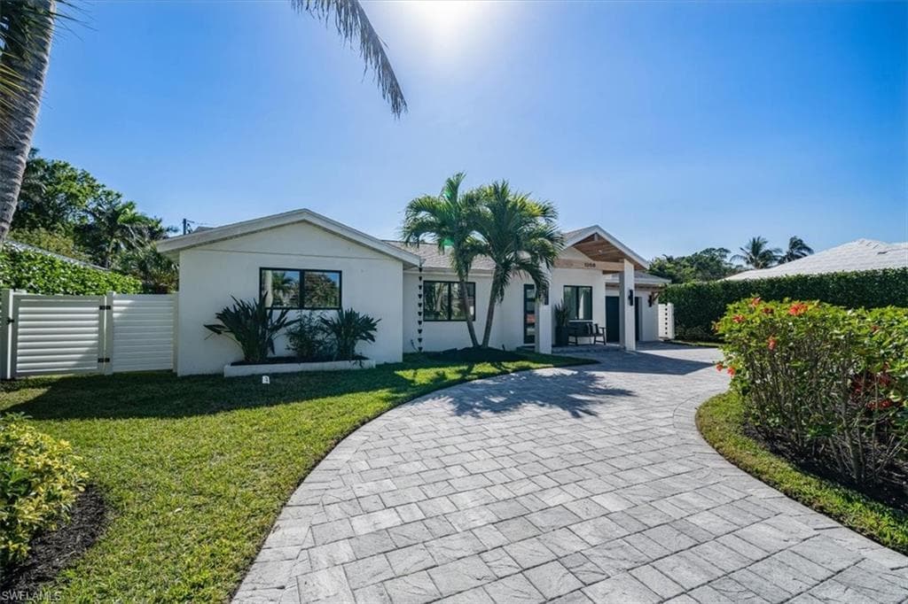 1268 13th AVE N NAPLES, FL 34102