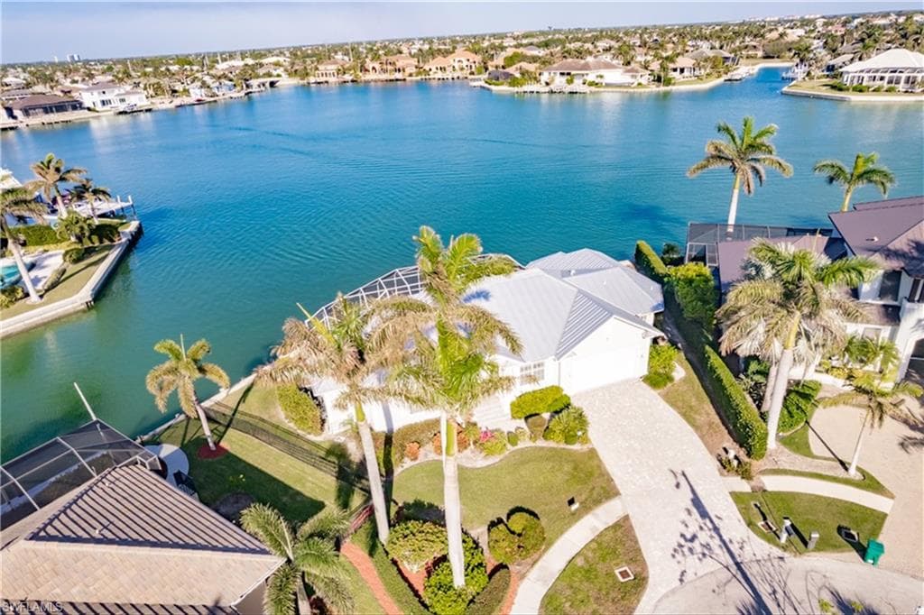 1261 Osprey CT MARCO ISLAND, FL 34145