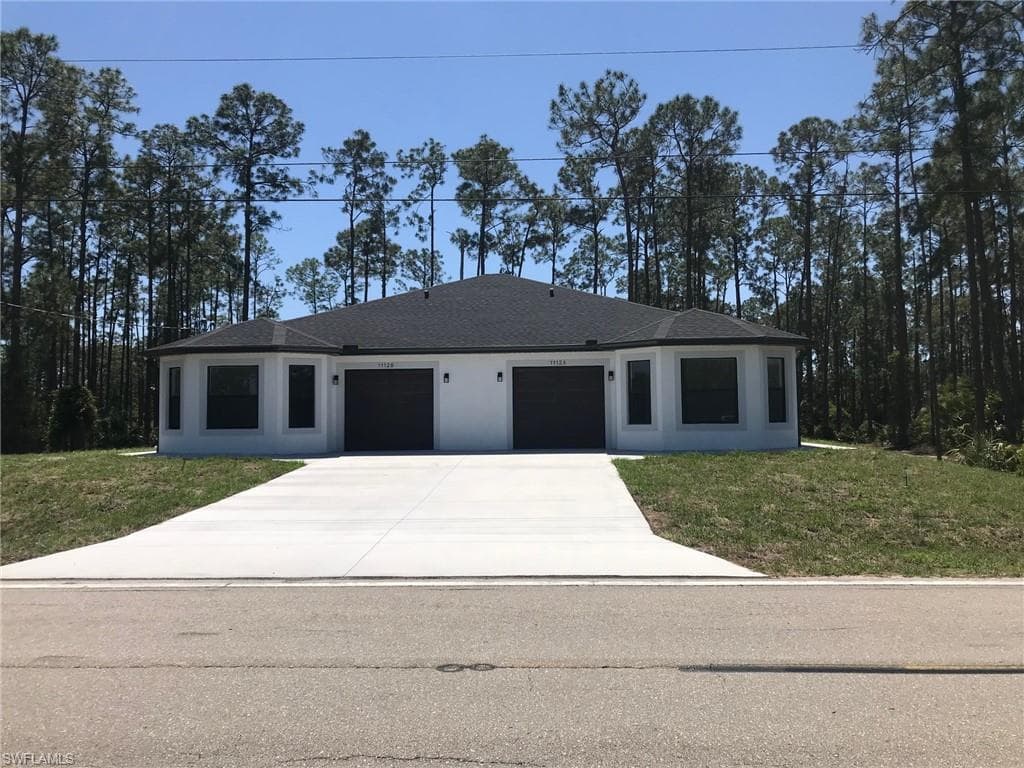 1112 E 12th ST LEHIGH ACRES, FL 33972
