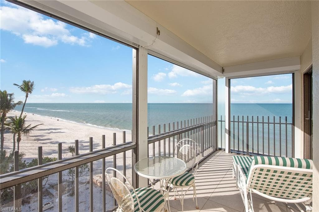 3399 Gulf Shore BLVD N 509 NAPLES, FL 34103