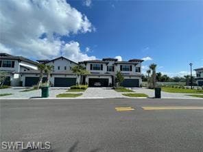7526 Rockefeller Dr NAPLES, FL 34119