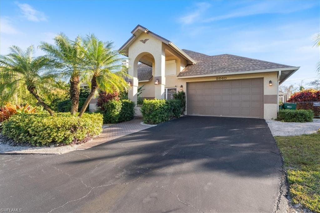 2640 White BLVD NAPLES, FL 34117