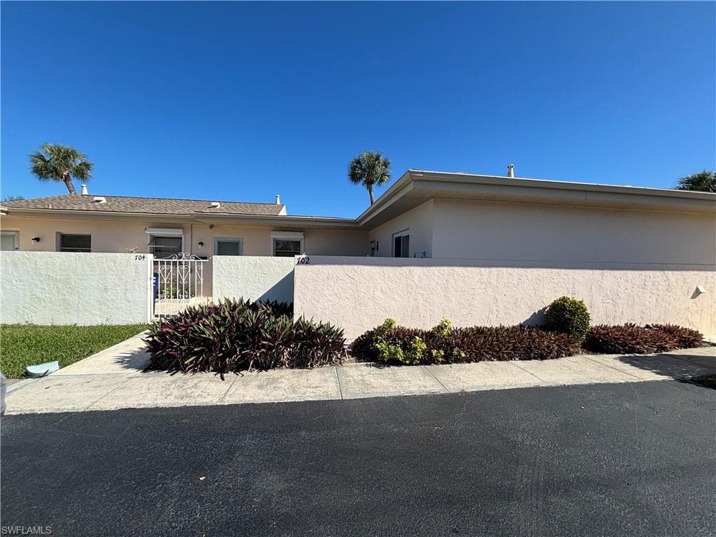 704 Joel BLVD LEHIGH ACRES, FL 33936