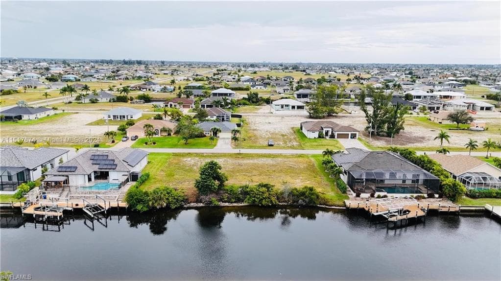 718 NW 38th PL CAPE CORAL, FL 33993