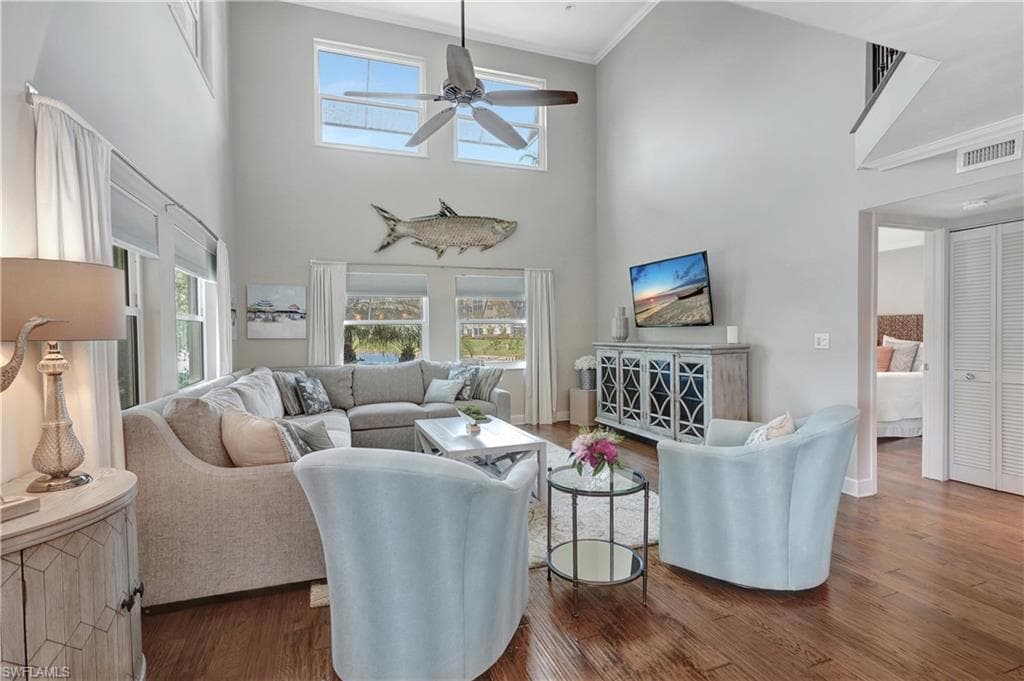 519 Club Side DR 519 NAPLES, FL 34110