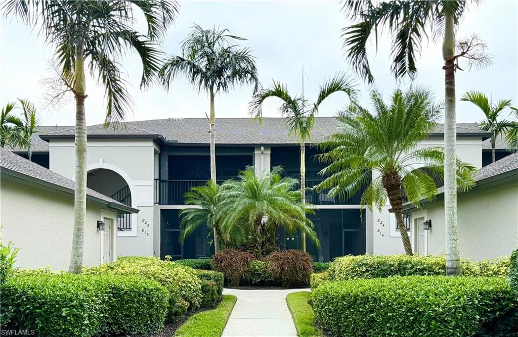 8540 Naples Heritage DR 822 NAPLES, FL 34112