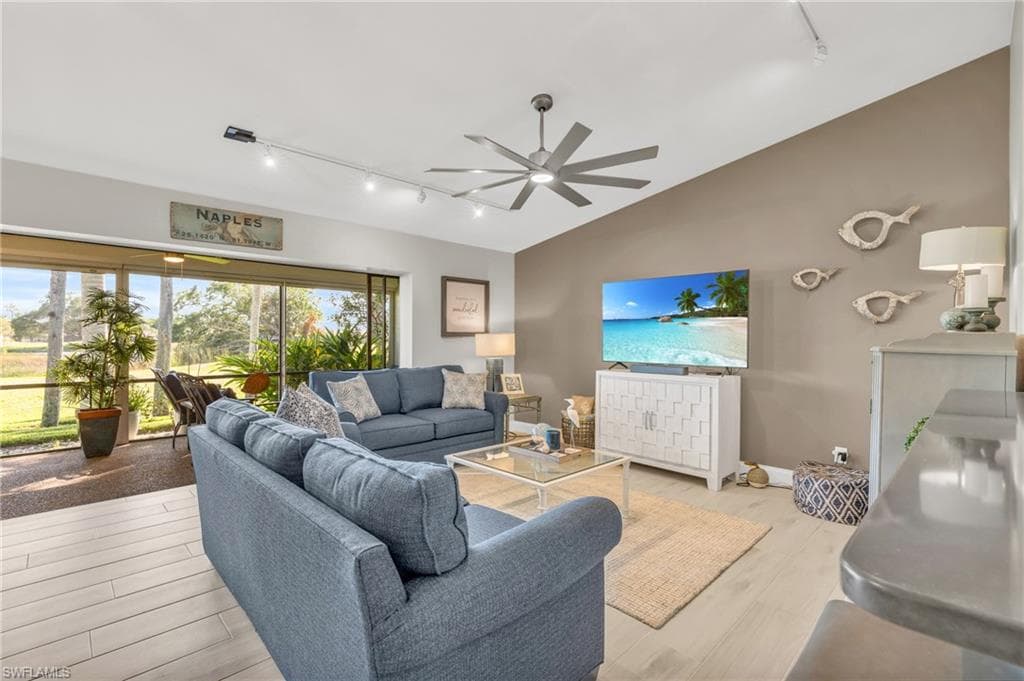 178 Round Key CIR G22 NAPLES, FL 34112