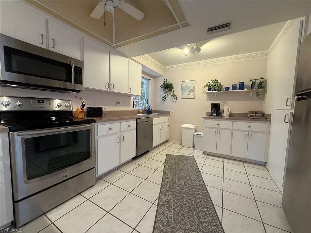 59 Camelot Gardens BLVD 211 LEHIGH ACRES, FL 33936
