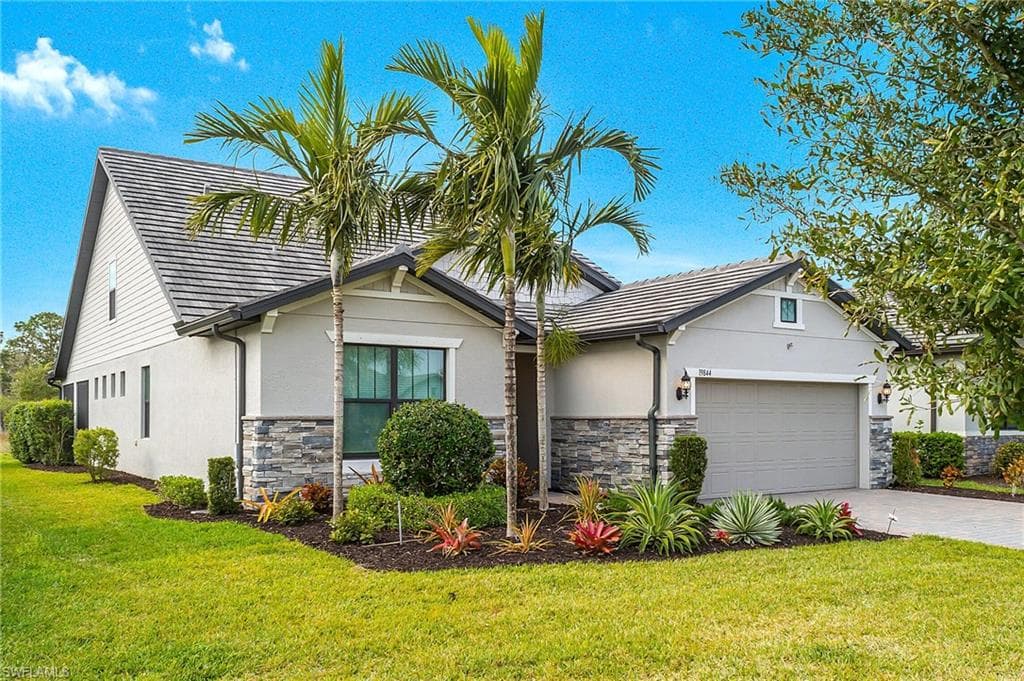 19844 Beechcrest PL ESTERO, FL 33928