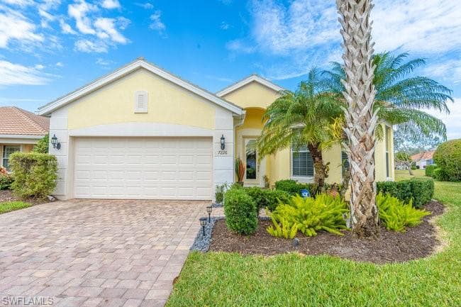 7226 Adriana CT NAPLES, FL 34114