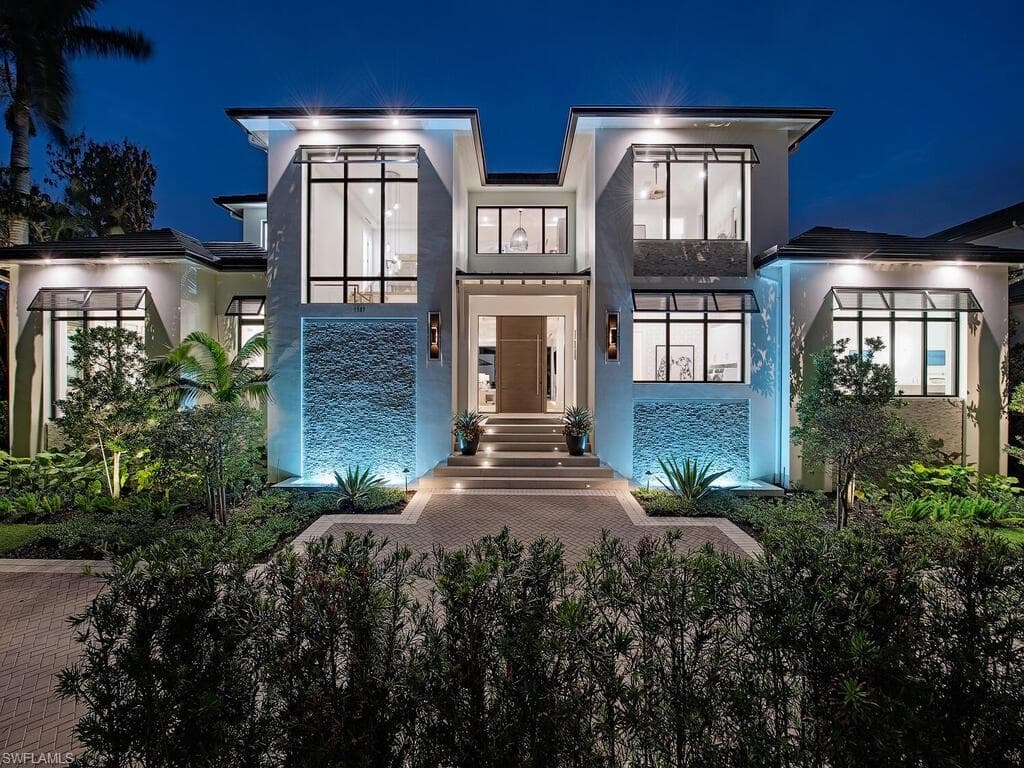 1537 Gordon DR NAPLES, FL 34102