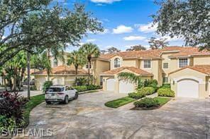 77 Silver Oaks CIR 8-102 NAPLES, FL 34119