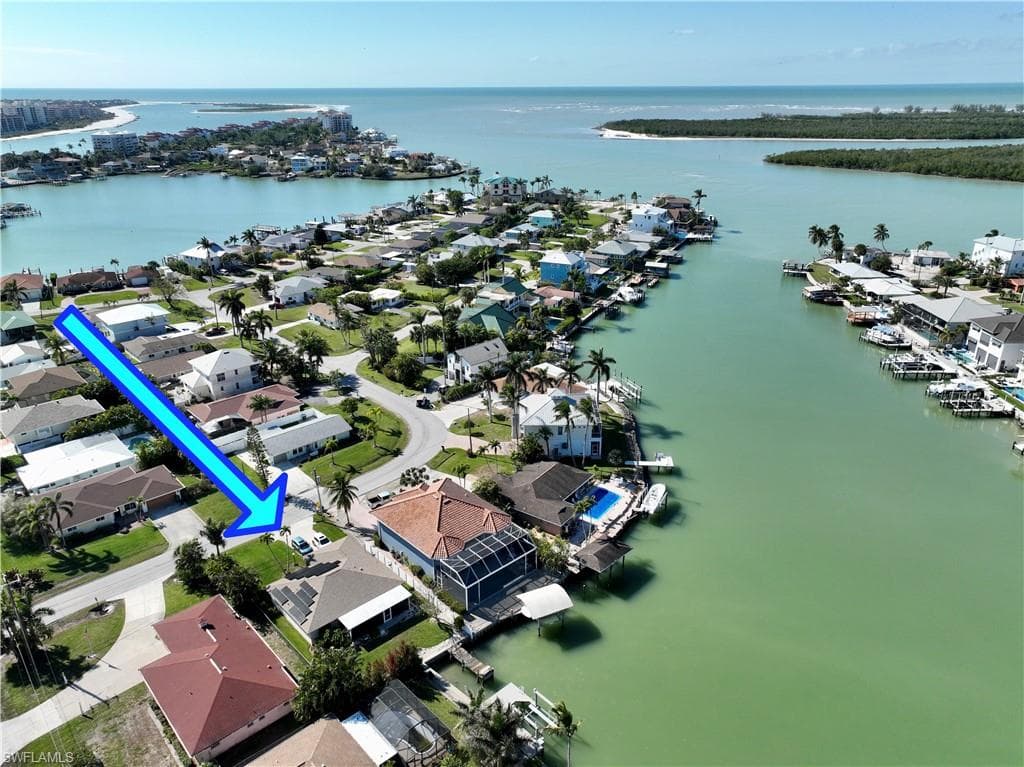 105 Jamaica DR NAPLES, FL 34113