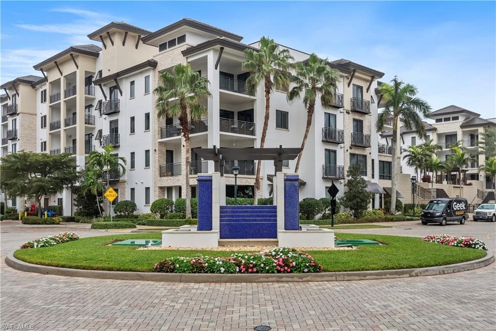 1030 3rd AVE S 315 NAPLES, FL 34102