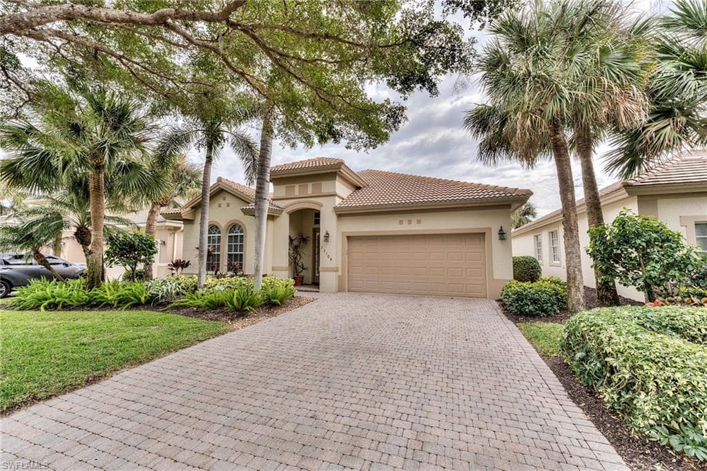 23109 Oakglen LN ESTERO, FL 34135