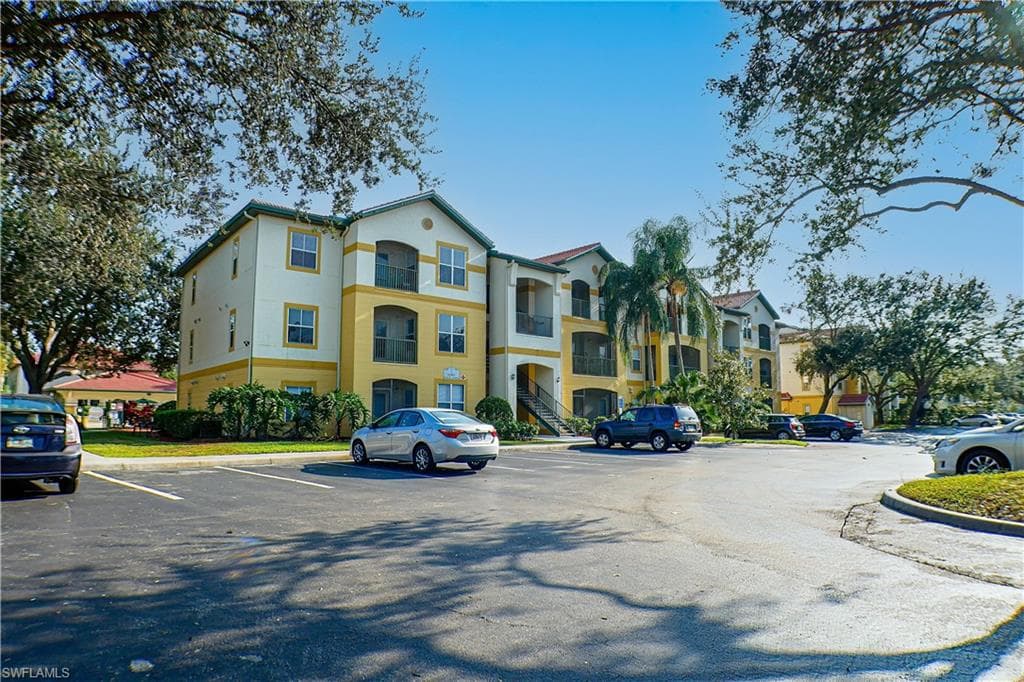 11511 villa grand 516 FORT MYERS, FL 33913