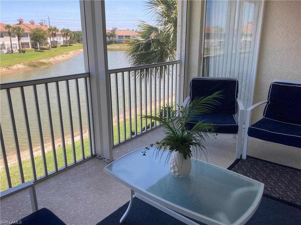 3017 Driftwood WAY 3004 NAPLES, FL 34109