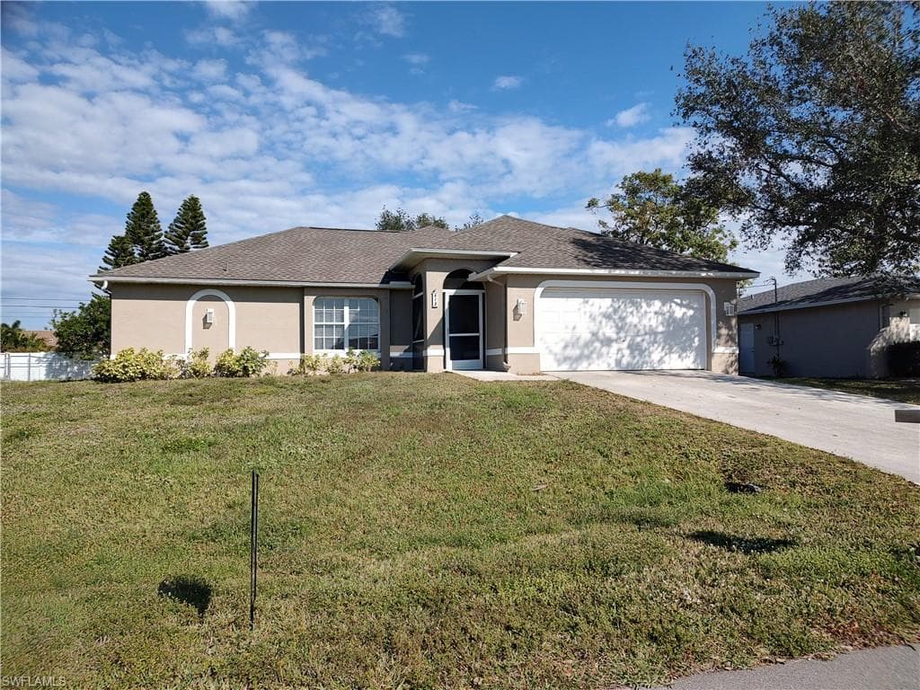 615 SE 27th TER CAPE CORAL, FL 33904