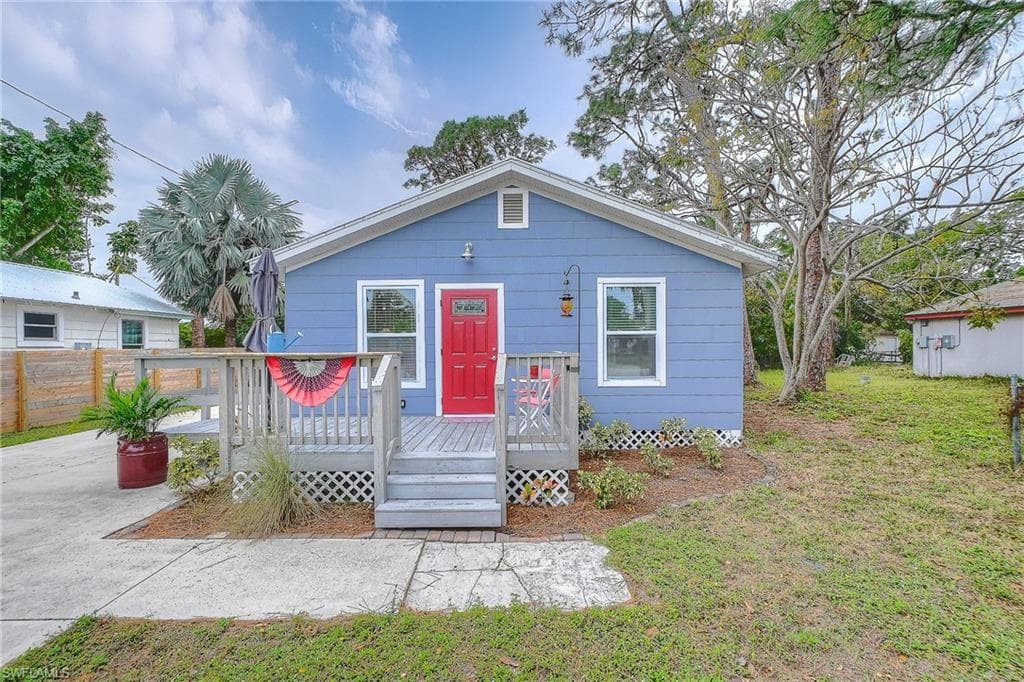 1868 Oakley AVE FORT MYERS, FL 33901
