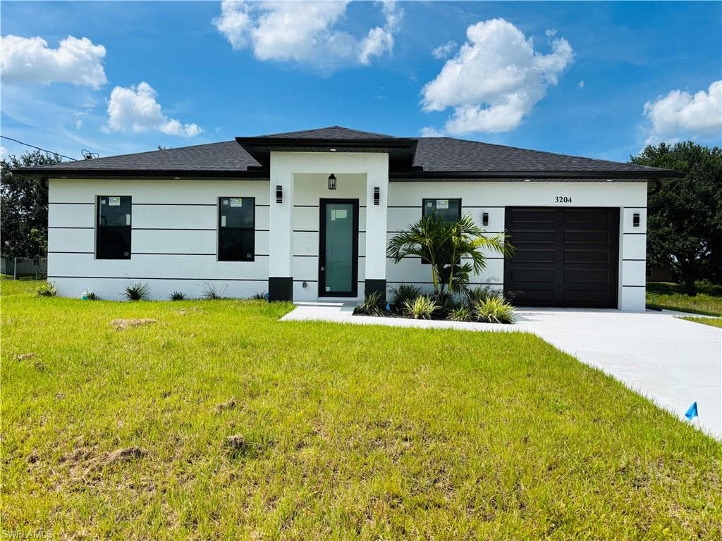 3204 20th ST SW LEHIGH ACRES, FL 33976