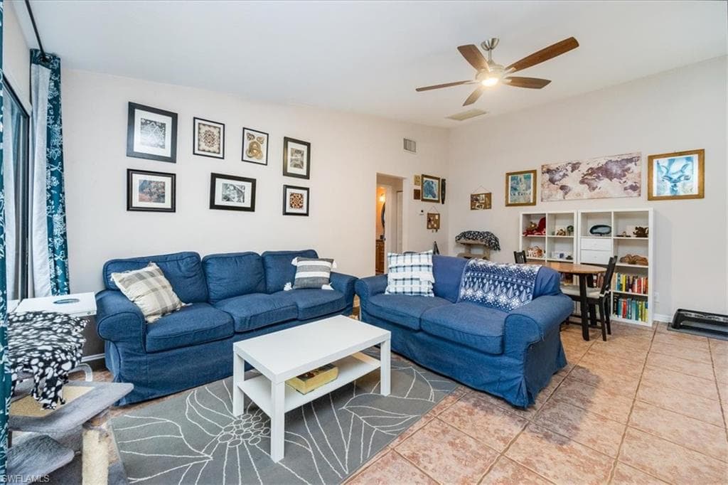 1040 Oak Forest DR 18-7 NAPLES, FL 34104
