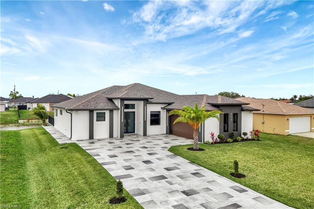 928 NE 14th AVE CAPE CORAL, FL 33909