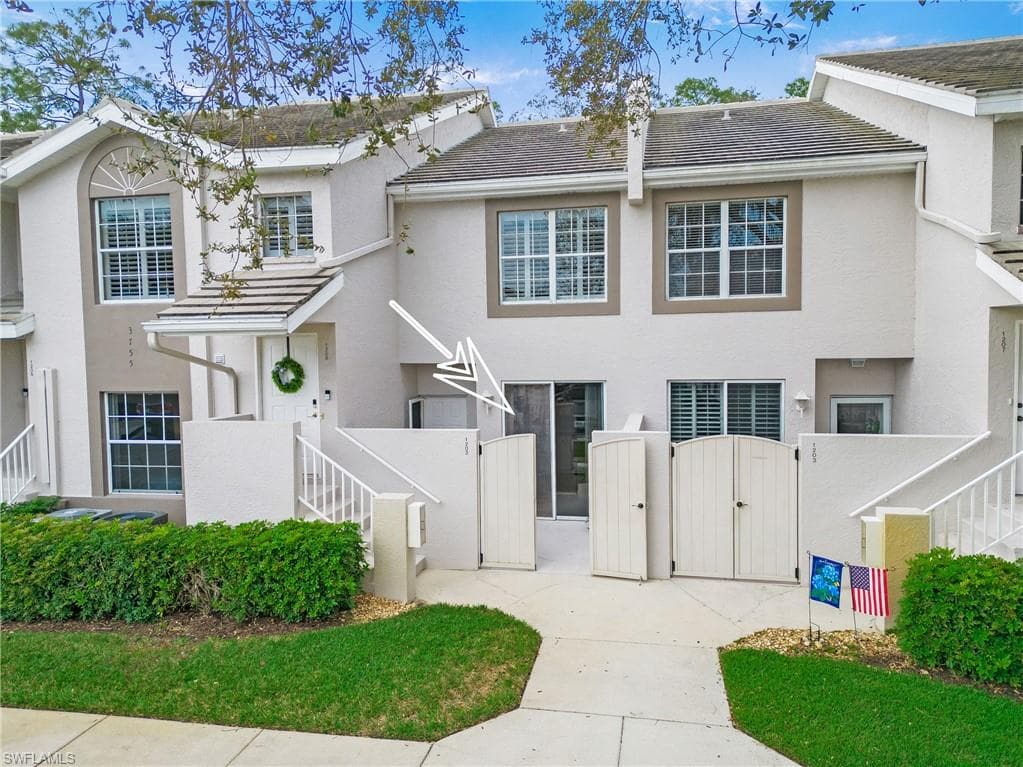 3755 Fieldstone BLVD 1202 NAPLES, FL 34109