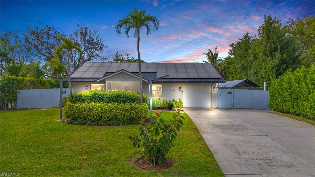 1781 48th ST SW NAPLES, FL 34116