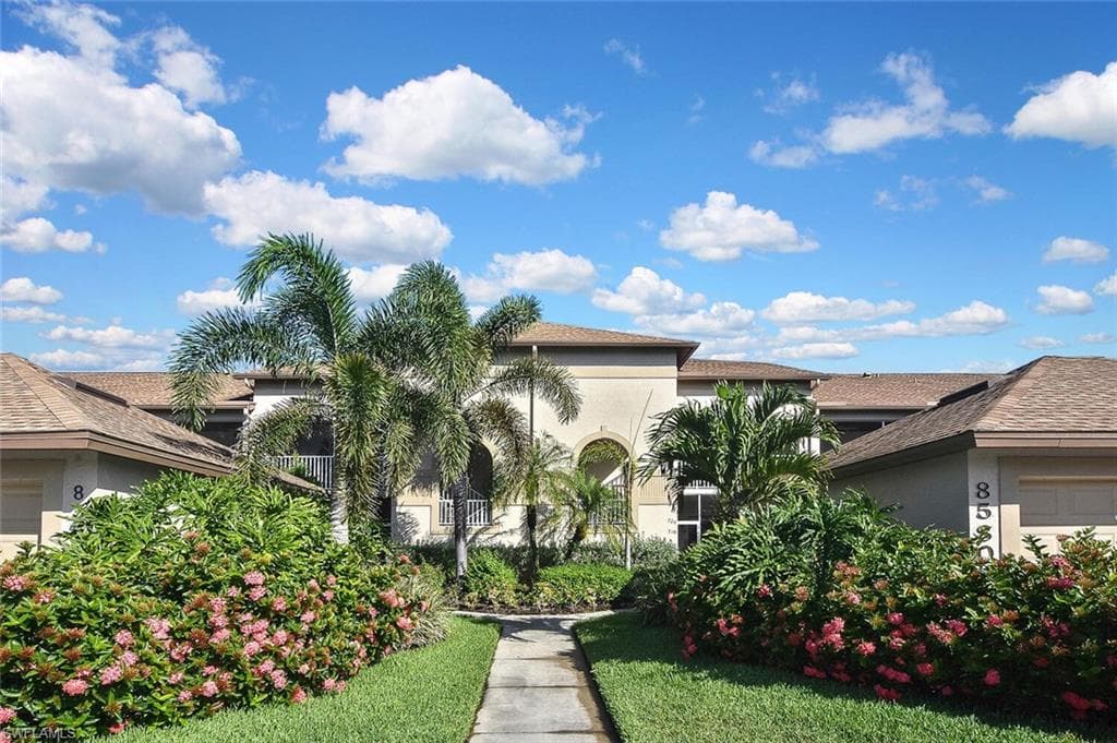 8580 Cedar Hammock CIR 714 NAPLES, FL 34112