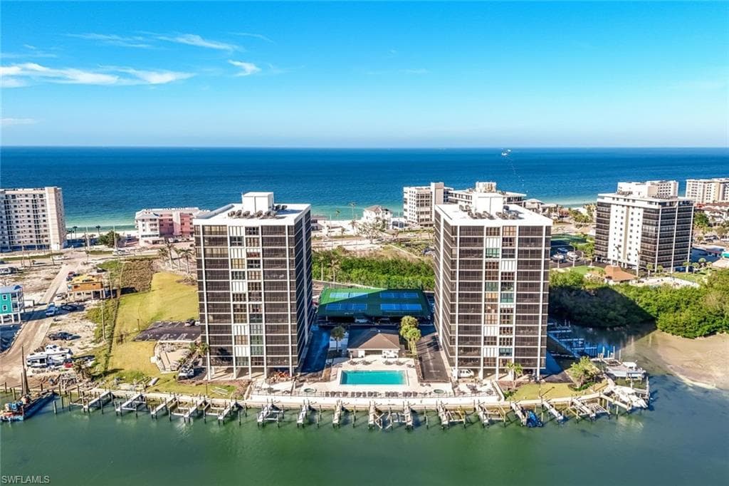 26235 Hickory BLVD 8C BONITA SPRINGS, FL 34134