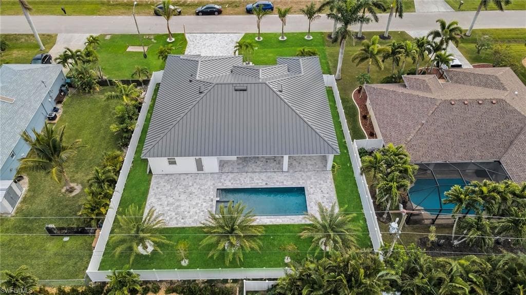 1927 SW 37th TER CAPE CORAL, FL 33914