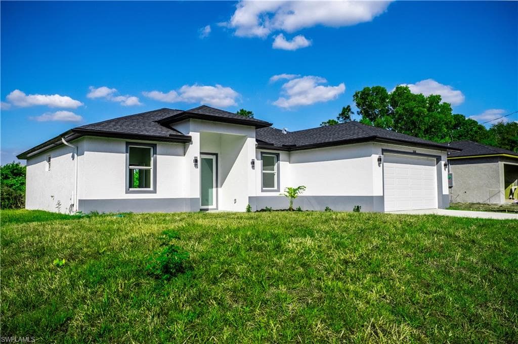2700 20th ST W LEHIGH ACRES, FL 33971