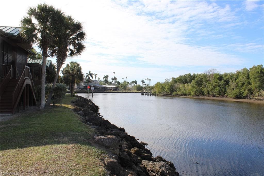 305 Storter #19 AVE N EVERGLADES CITY, FL 34139