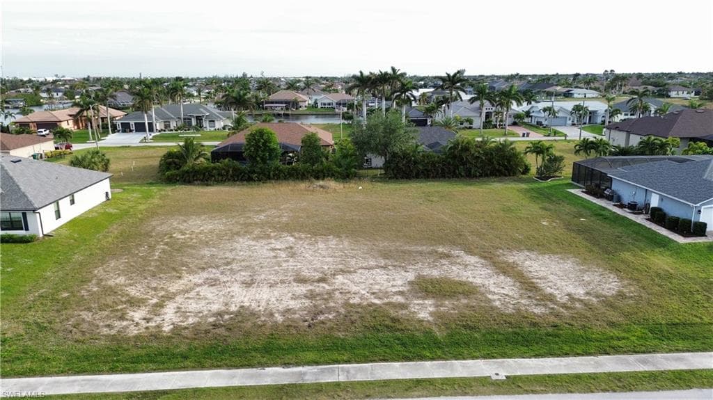 2814 SURFSIDE BLVD CAPE CORAL, FL 33914