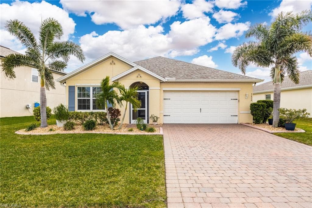 3474 Acapulco CIR CAPE CORAL, FL 33909