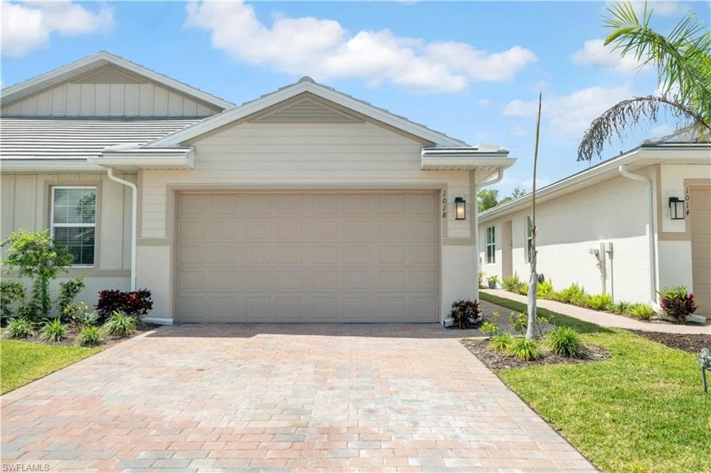 1018 Enbrook LOOP NAPLES, FL 34114