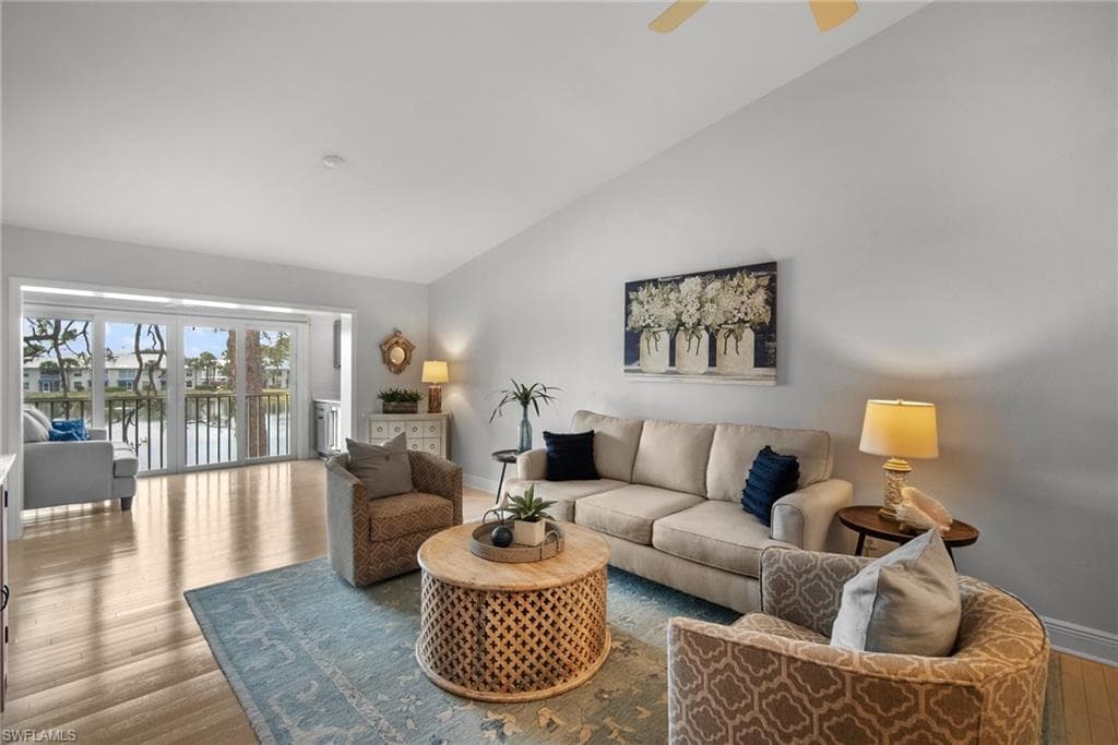 845 Gulf Pavilion DR 204 NAPLES, FL 34108