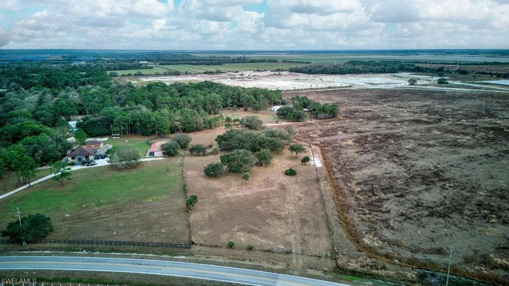 1565 Hendry Isles BLVD CLEWISTON, FL 33440