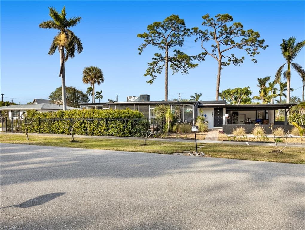 3666 Princeton ST FORT MYERS, FL 33901