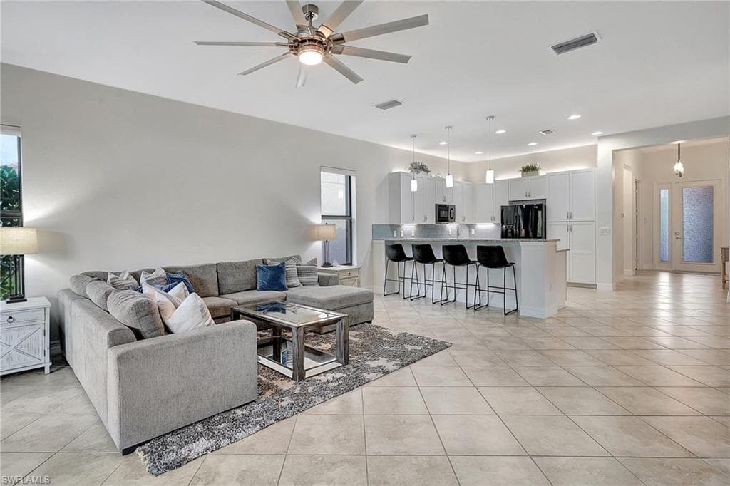 10020 Windy Pointe CT FORT MYERS, FL 33913