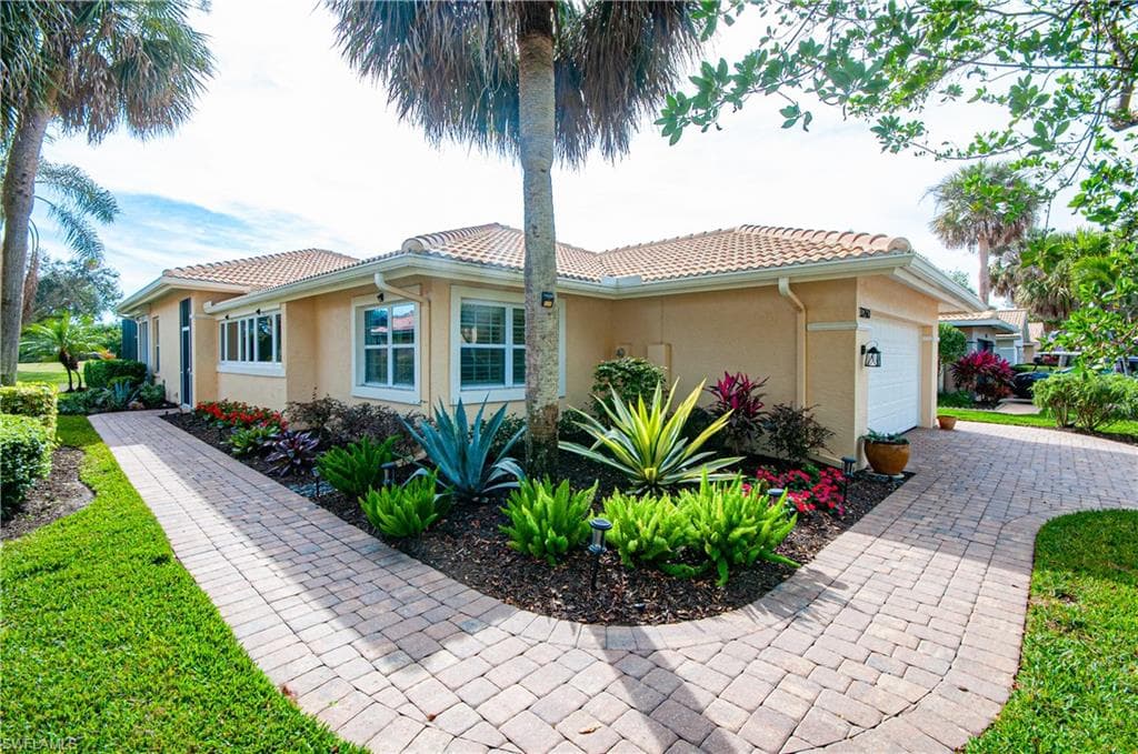 13260 Southampton DR BONITA SPRINGS, FL 34135